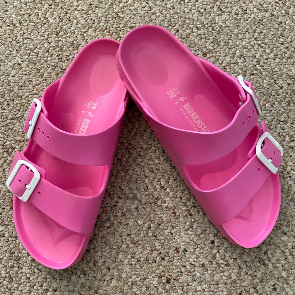 Hot Pink Birkenstock’s